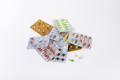 醫(yī)療廢物警示錄 從廢棄藥品圖片看環(huán)境與健康隱憂